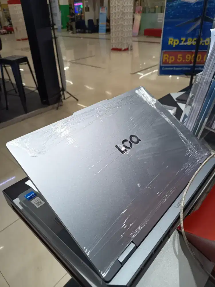 Laptop Lenovo LOW Essential 15