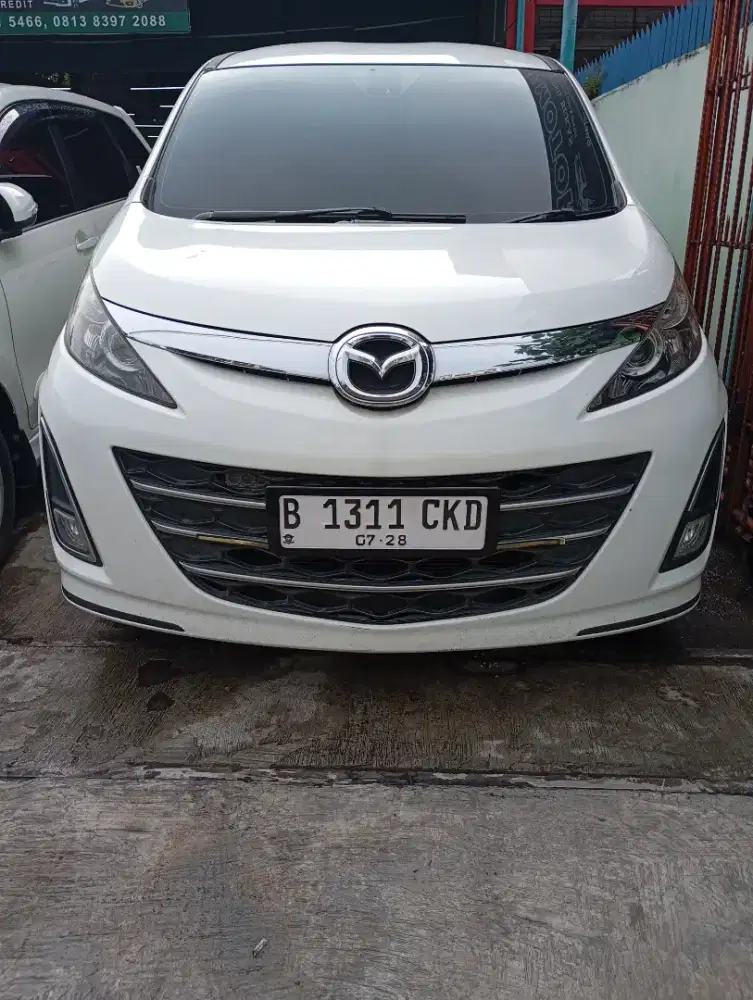 Mazda Biante 2.0 AT 2013 Putih