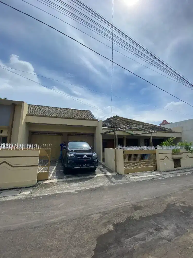 Jual Rumah Tengah Kota