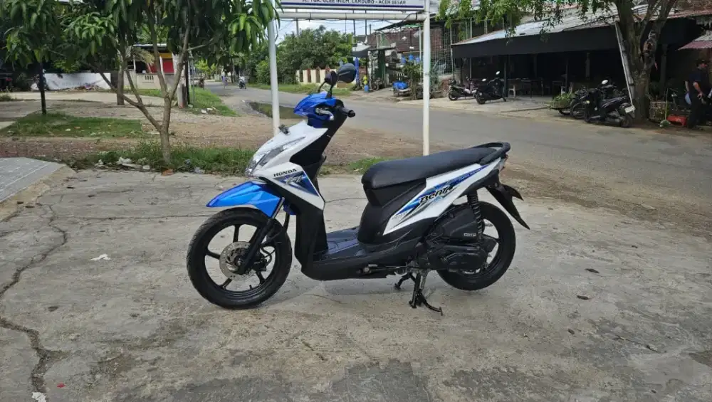 D jual honda beat tahun 2015