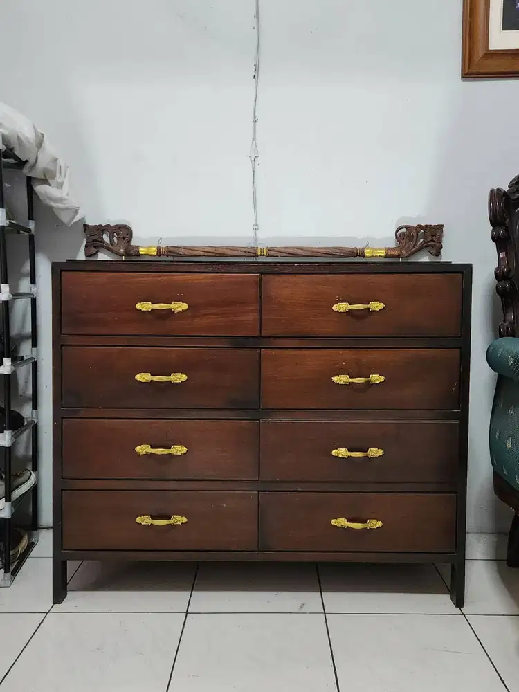 Lemari Laci Kayu Klasik (Chest of Drawers) 8 Laci - Terawat
