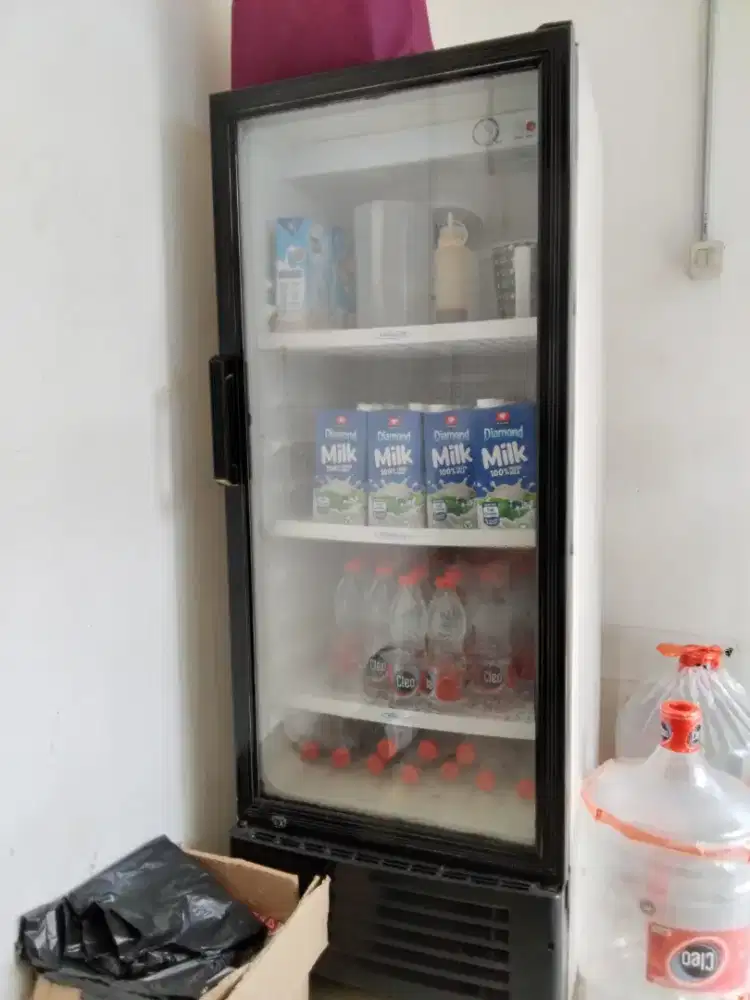 Kulkas Merk FRIGIGATE (hargaaa MIRIIIIIINGGG)