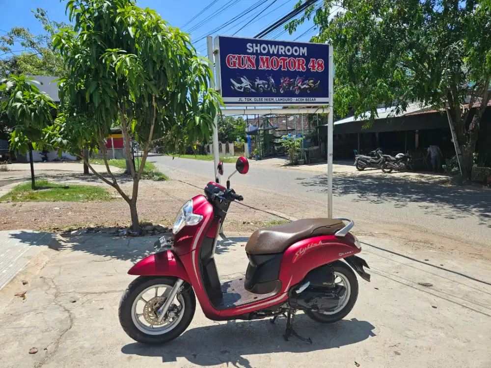 Di jual.honda scoopy tahun 2020