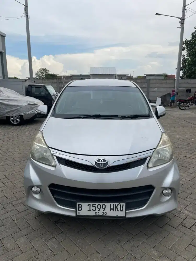 Toyota Avanza Velos