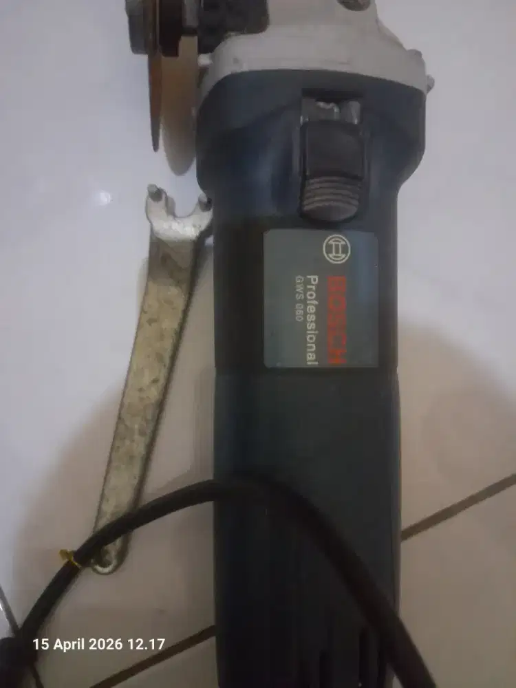 Gerinda Tangan Bosch