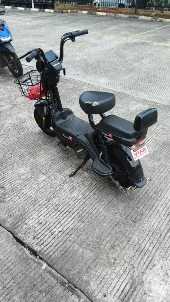 Dijual sepeda listrik merk VIAR AKASHA