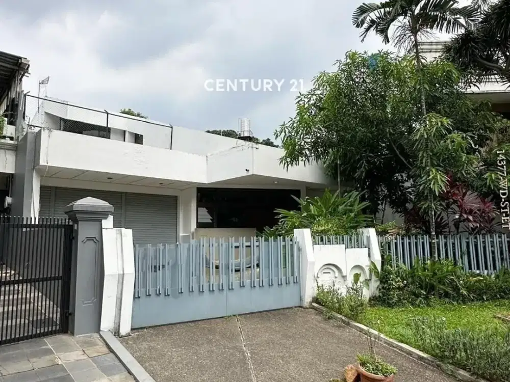 Dijual rumah hitung tanah bentuk ngantong di Pondok Indah Jaksel