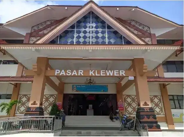 LOWONGAN  KERJA PASAR KLEWER UNTUK LAKI LAKI