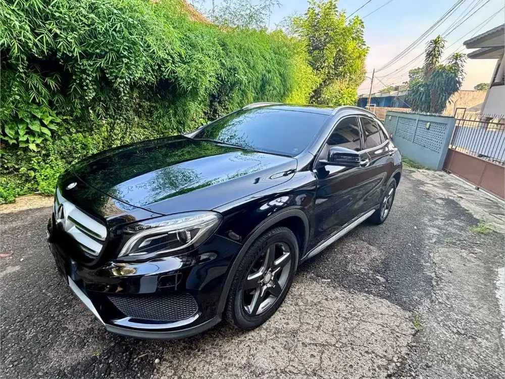 DIJUAL Mercedes Benz GLA 200 AMG 2016 PEMILIK LANGSUNG!