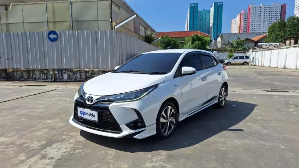 DP MURAH - Toyota Yaris 1.5 S GR Sport Bensin-AT 2022 Putih