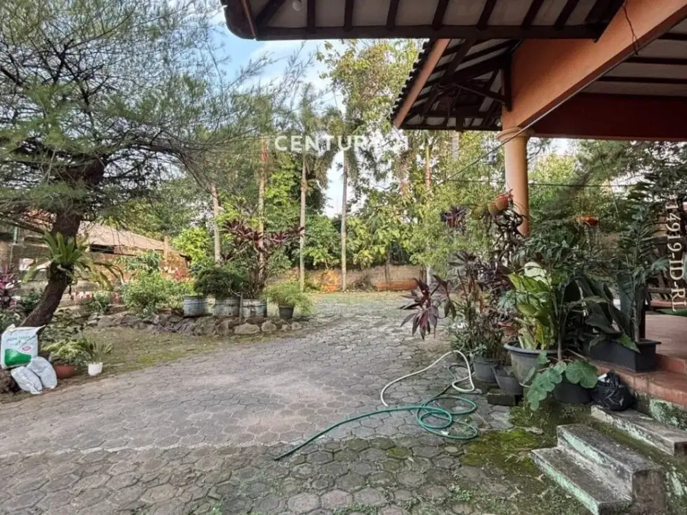 Dijual Kavling sangat luas di pinggir Jl. Raya Jombang Pdk Aren