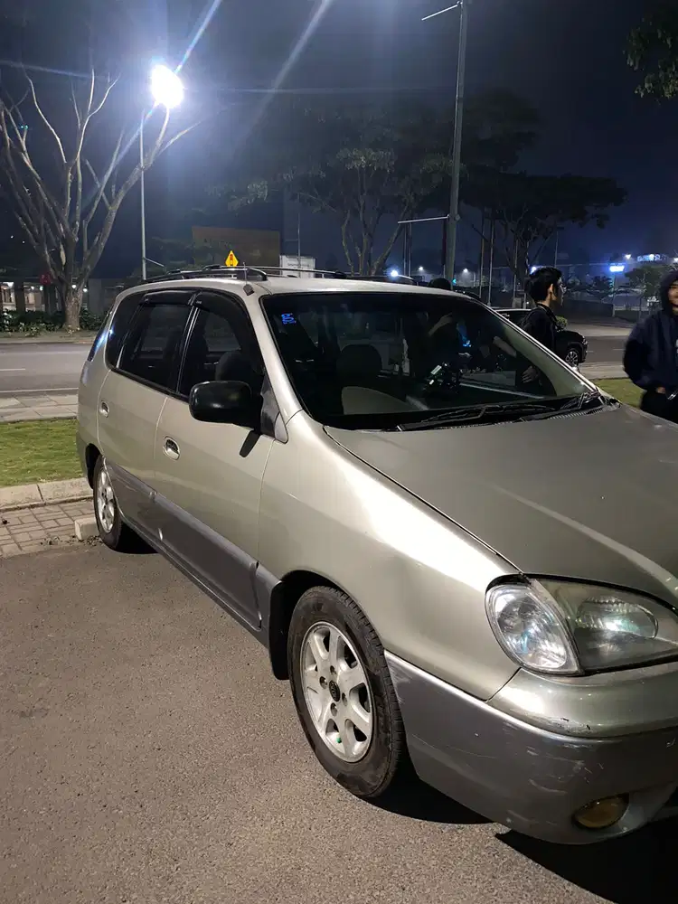 Kia Carens I 2001 Bensin
