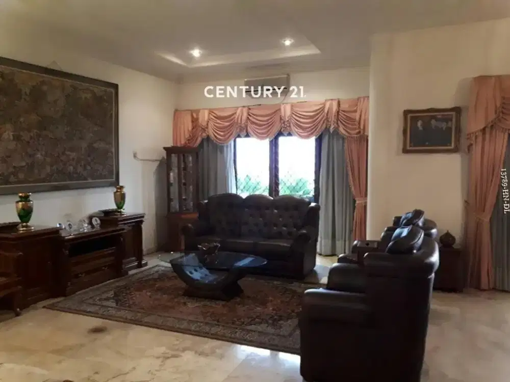 Rumah siap huni cocok untuk usaha lokasi strategis Bintaro Sektor 7