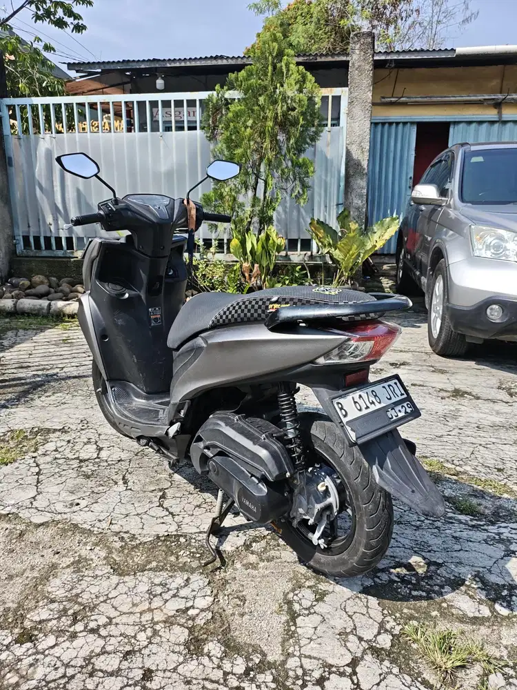 •Yamaha Freego S ABS