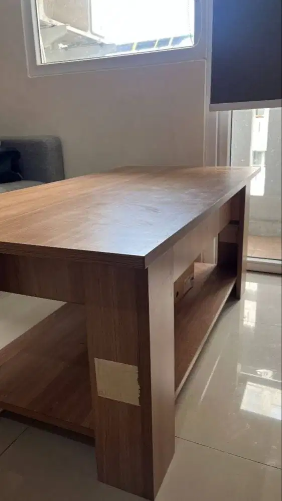 Meja Ruang Tamu Kondisi Mulus 95%