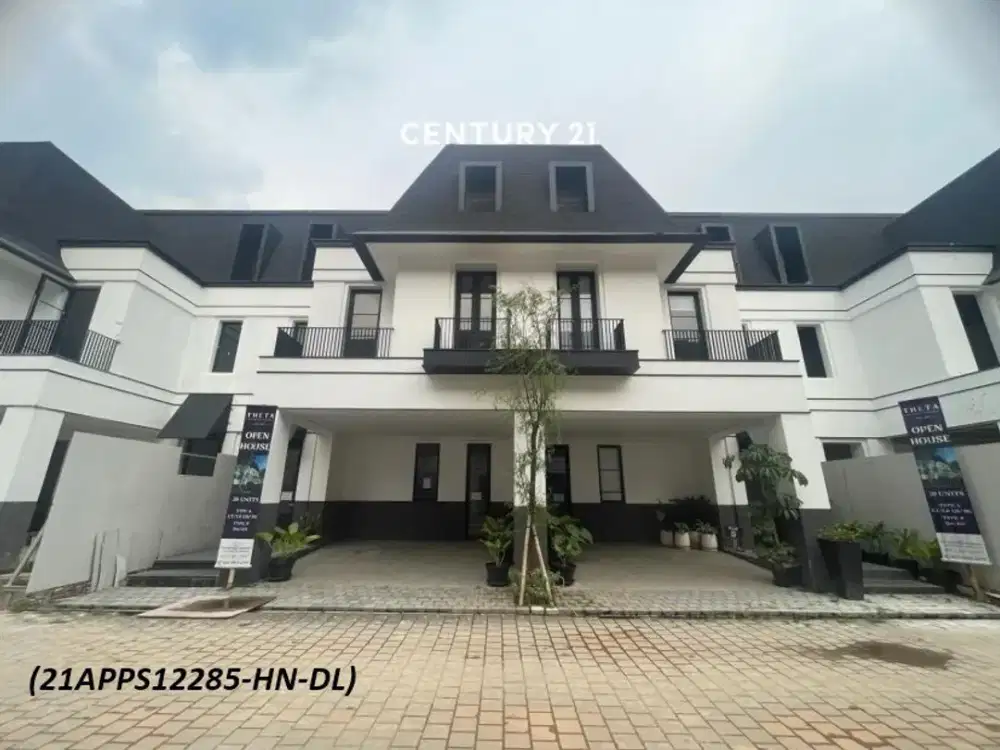 Rumah Baru 3 lantai lokasi strategis di Jakarta Selatan