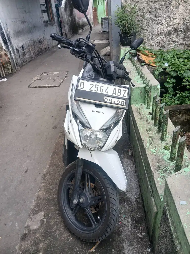 Bismillah, di jual Honda Beat Street 2018