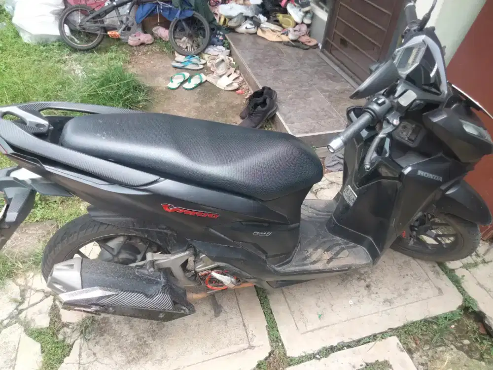 Vario neww CBS ISS 125 lengkap standar ori tangan 1 B jaksel
