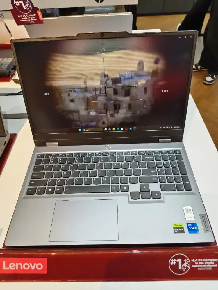 CICILAN LAPTOP GAMING LOQ16 INTEL CORE I7 16 512 Gb PROMO BUNGA RINGAN