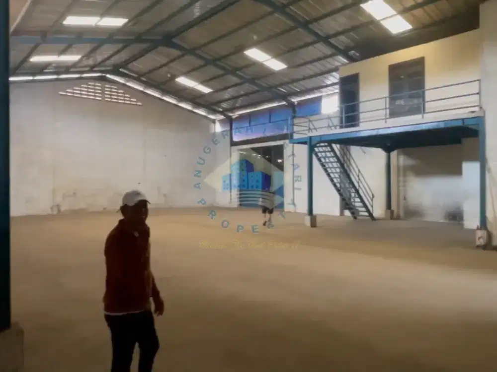 Gudang di jl raya Legok - Parung Panjang Tangerang, Banten