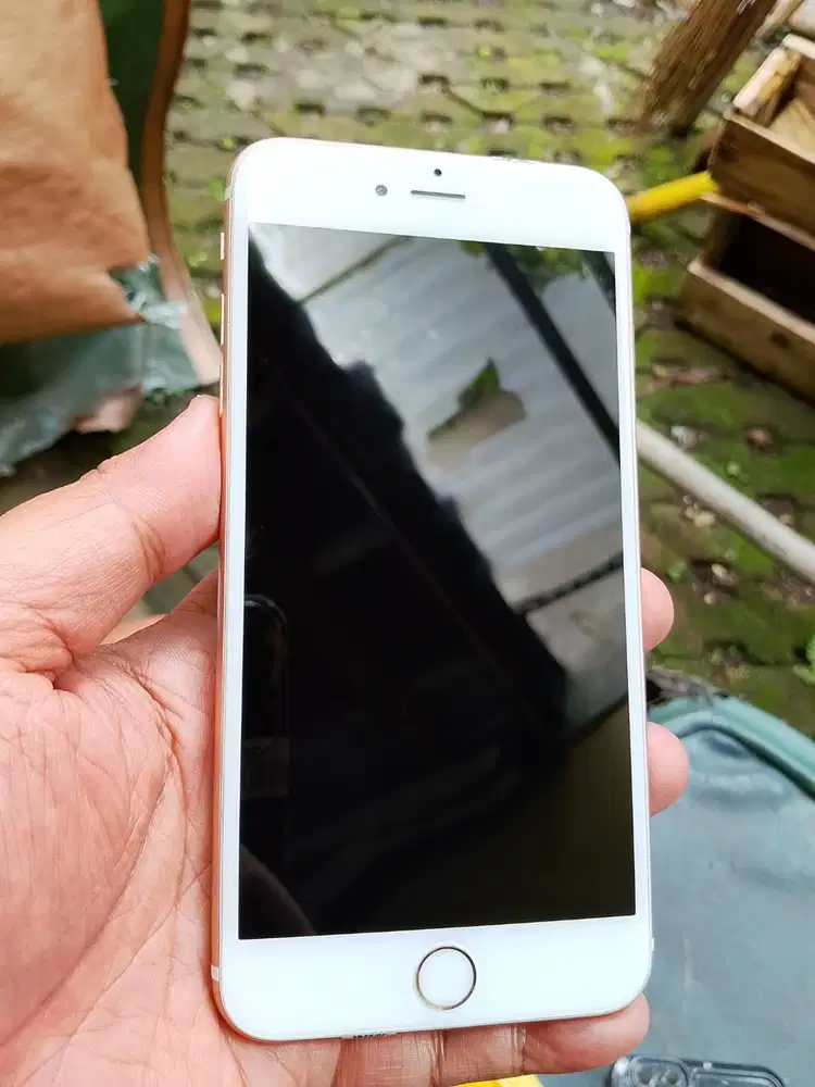 Iphone 6s+ 32gb gold resmi mulus minus baca deskrip