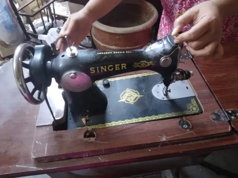 Mesin Jahit Singer Bekas