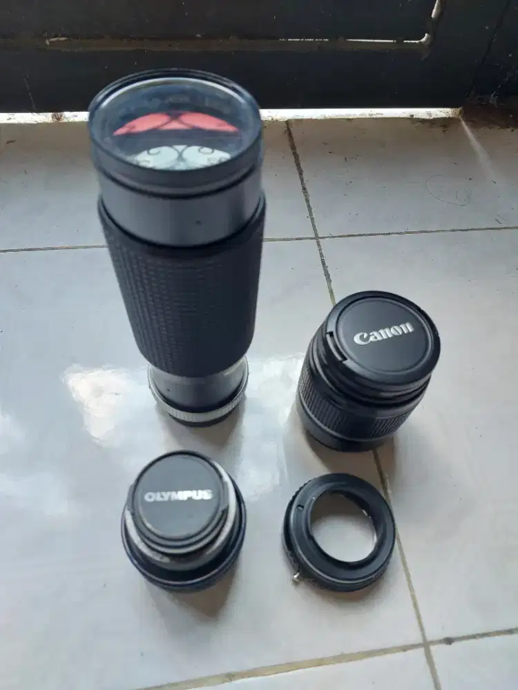 Lensa kamera DSLR bekas