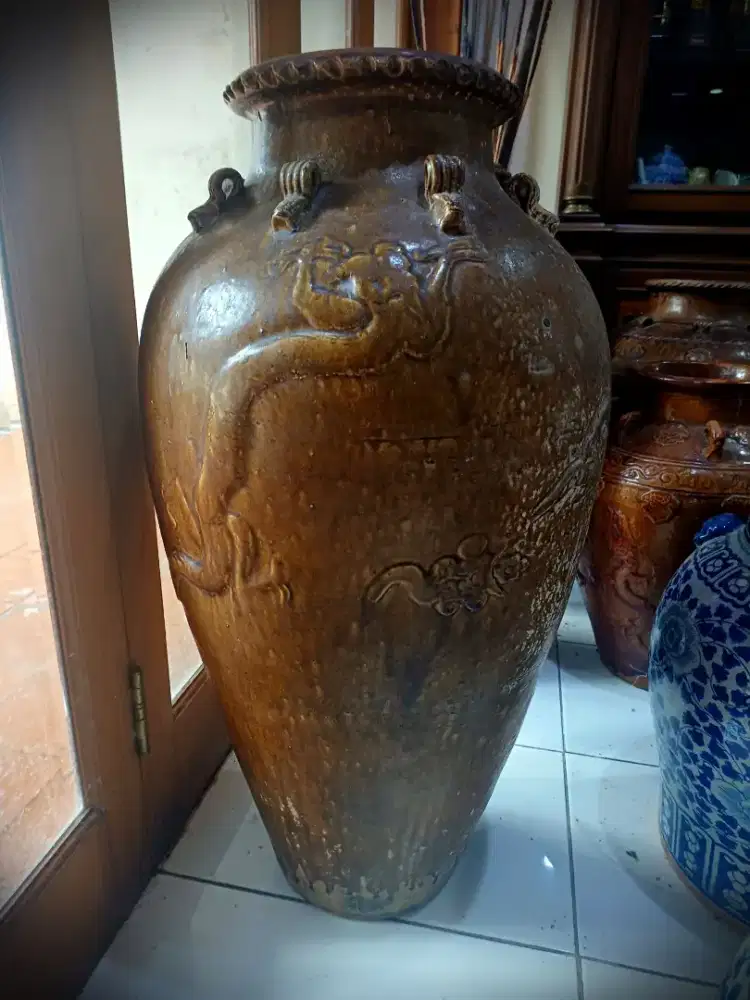 Guci Antik Besar (cek deskripsi utk ukuran dan harga)