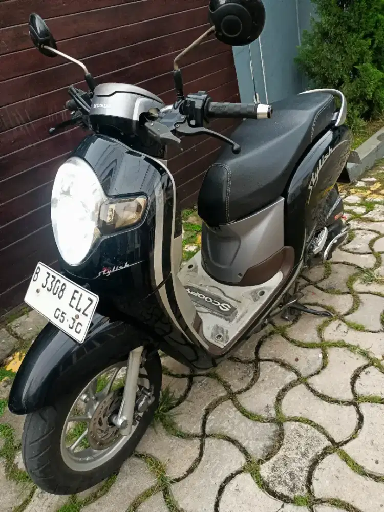 DIJUAL CEPAT HONDA SCOOPY DONAT STYLISH ORISINIL
