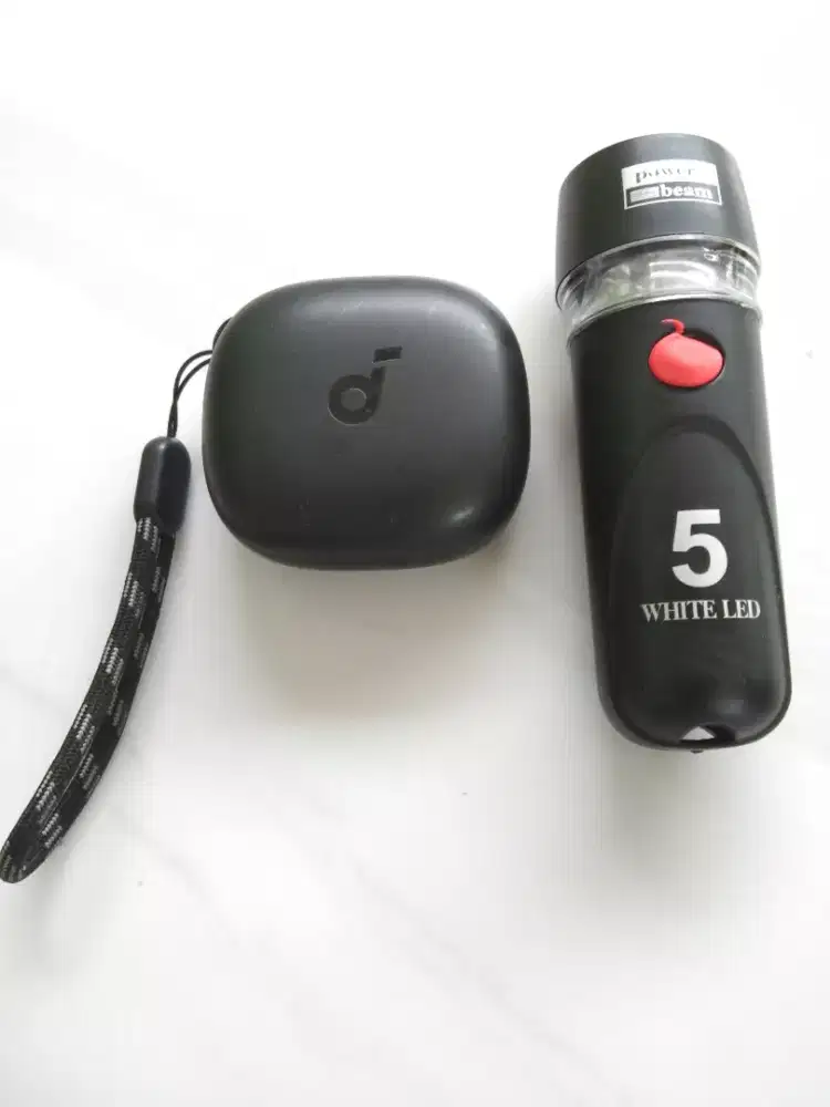 Take all Senter Dan Charger Soundcore R50i