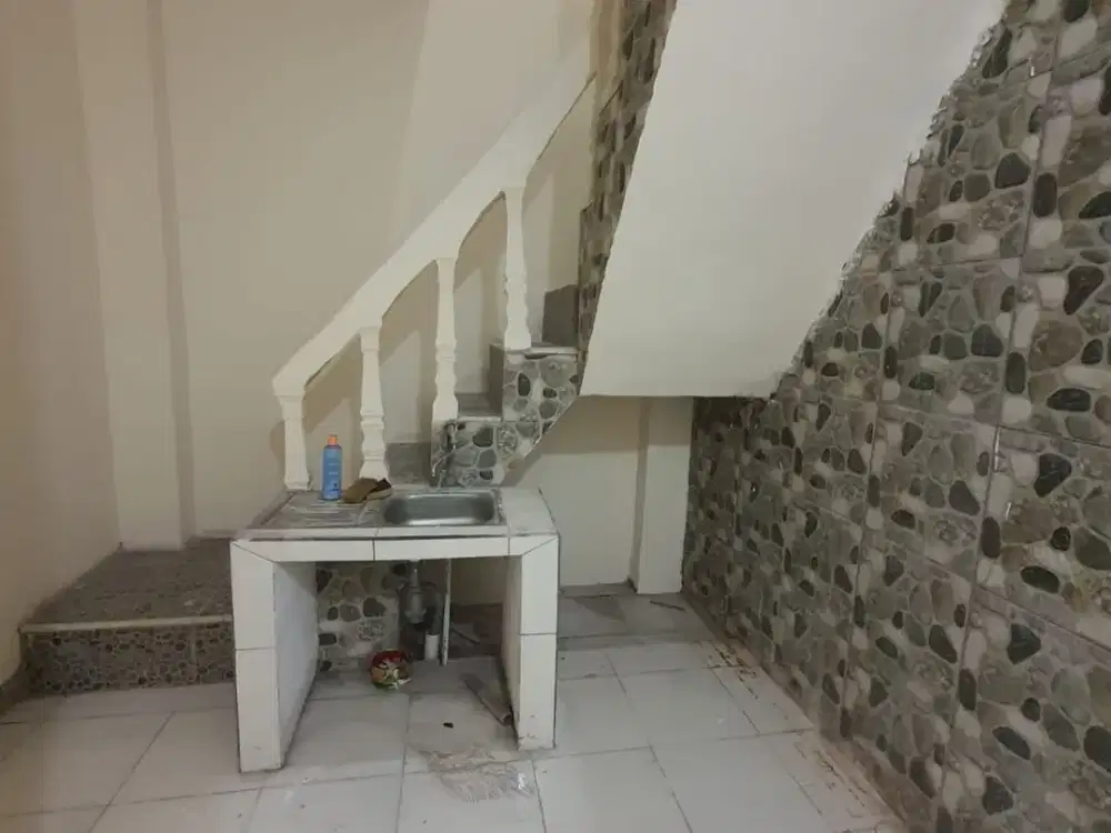 DIJUAL CEPAT RUMAH DI VICTORIA GARDEN