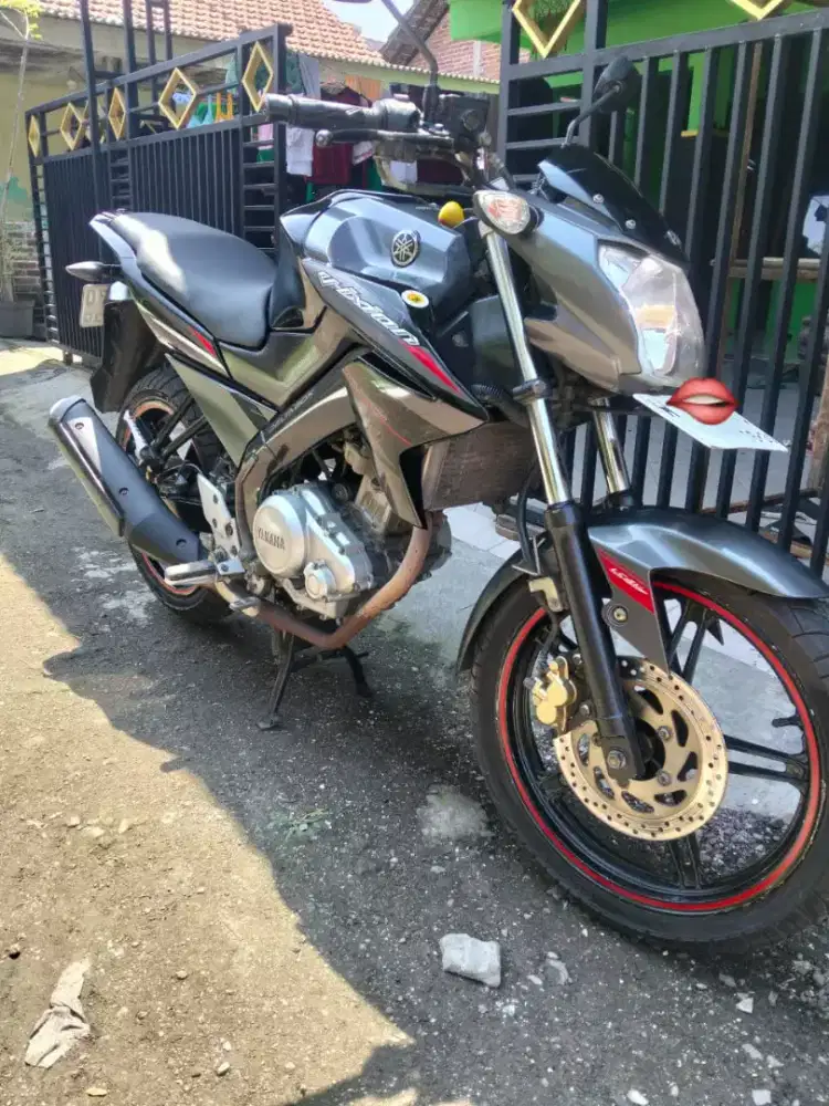 Yamaha vixion tahun 2015