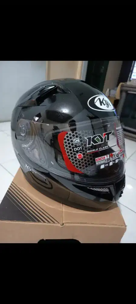 Dijual helm kyt baru