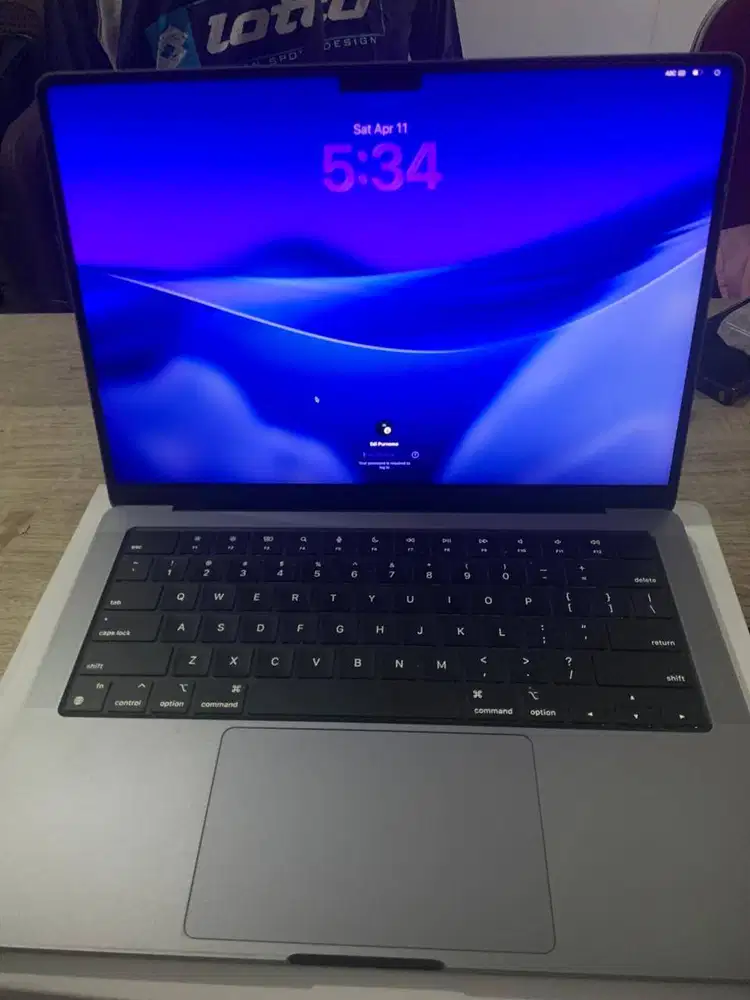 MacBook Pro M1 2021 – 16GB RAM / 1TB SSD (Like New)