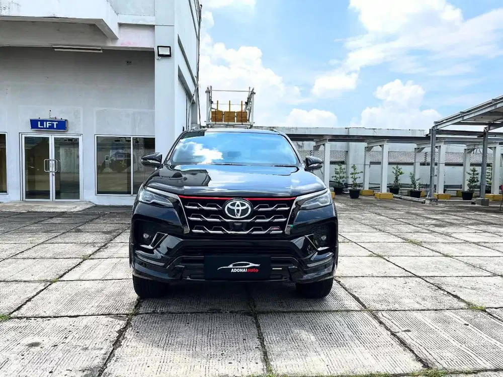 TOYOTA FORTUNER VRZ TRD 2.4 AT 2021