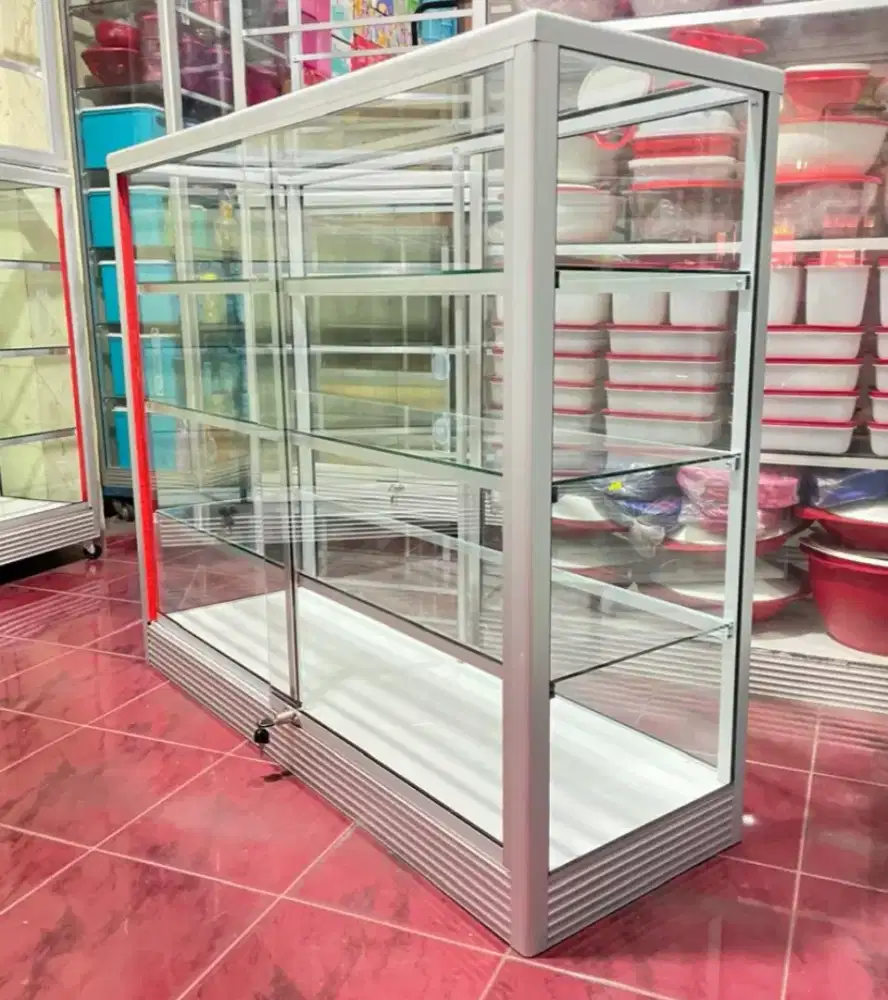 Etalase Kaca Ukuran 1,2M x 1M Barang Baru Untuk Usaha