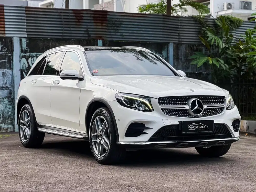 Mercedes Benz GLC200 AMG 2018