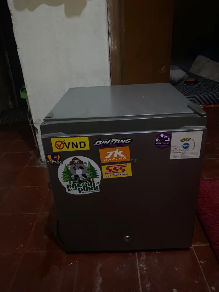 kulkas mini HISENSE