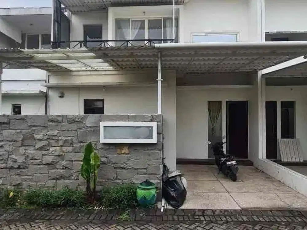 Baru renovasi‼️Rumah siap huni de cassa residence Wiyung