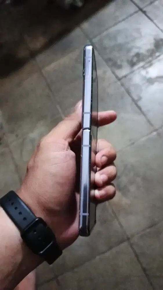 Smasung flip 4 8/265