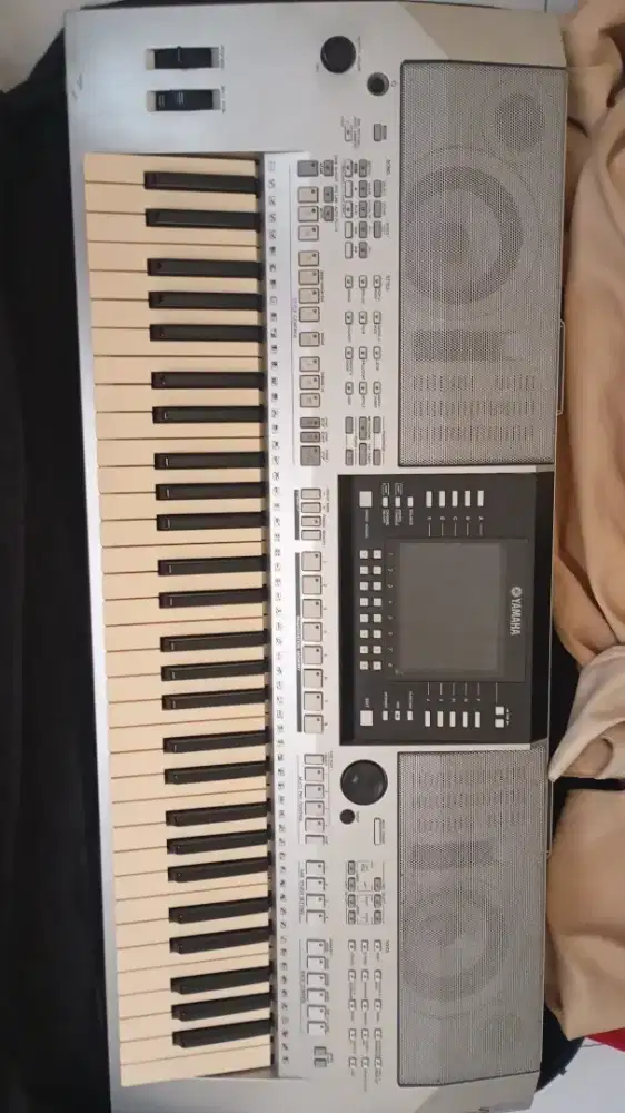 Keyboard Yamaha psr s910