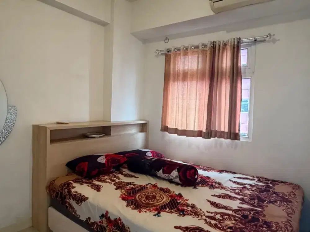 GREEN PRAMUKA 2BR DENGAN KENYAMANAN TINGGAL DI AREA SENTRAL JAKARTA ORCHID ATAS MALL TAHUNAN