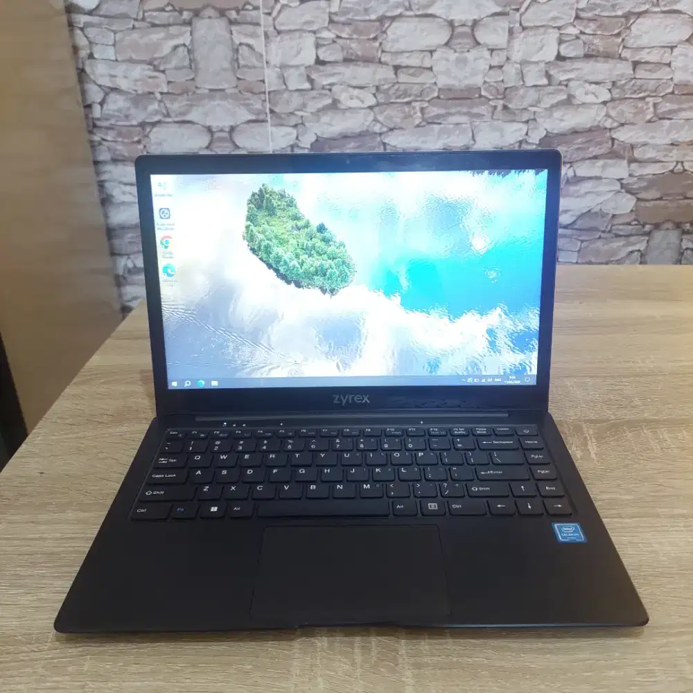 Laptop Zyrex Bunaken Super Slim