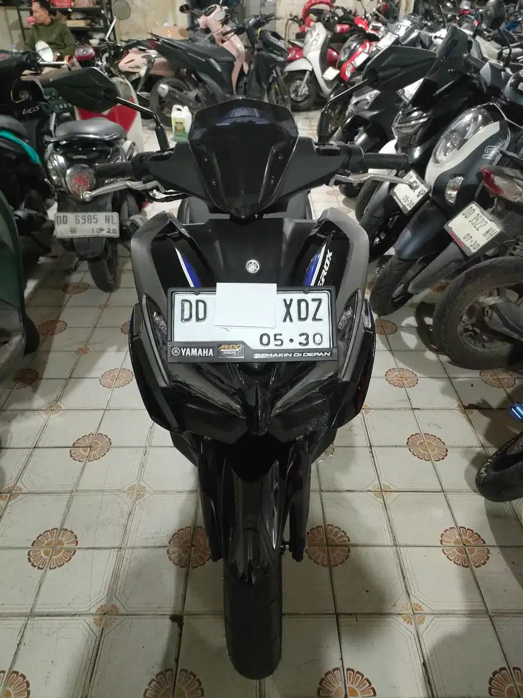 Yamaha Aerox Alpha cbs 2025 hitam