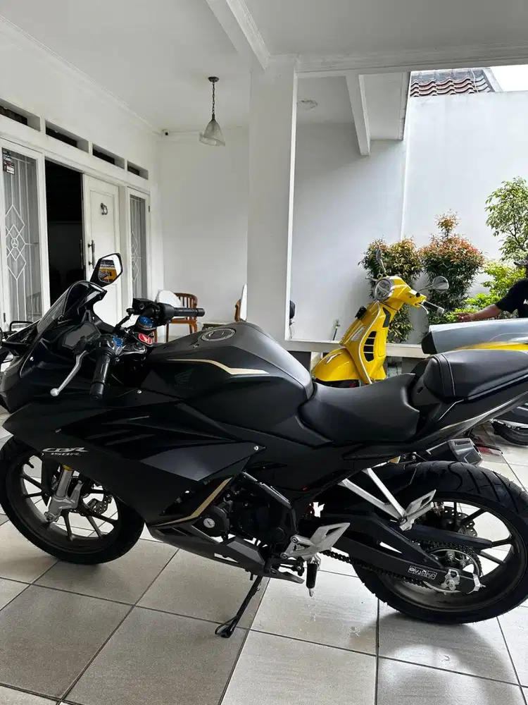 Honda CBR 150R 2024. 98KM PERAK