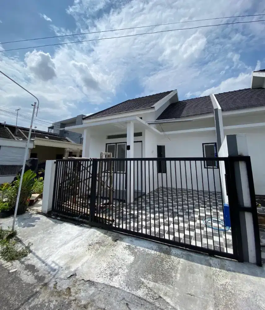 Rumah Pojok Baru di Jalan Danau Sawojajar 1 Malang