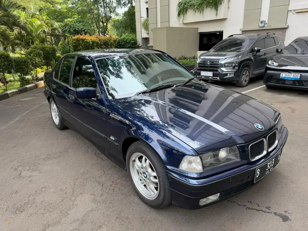 BMW E36 323i tahun 1996 Manual, kondisi sangat terawat baik..