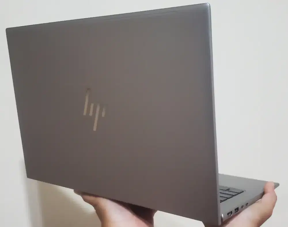 Hp Zbook 14 Firefly G10, (touchscreen) Corei7-1355U RAM 16Gb