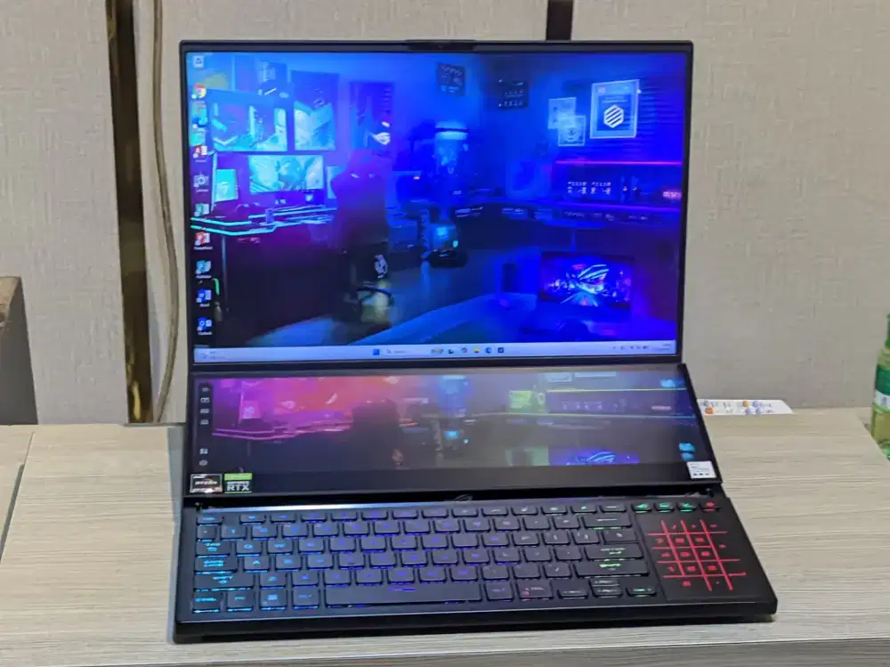 Laptop Asus Zephyrus Duo 16 Ryzen 9 6900HX Ram 32 GB SSD 2 TB RTX 3080