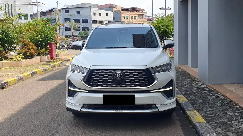 Toyota Kijang Innova Zenix Q Hybrid 2.0 Modelista TSS 2023 Like New